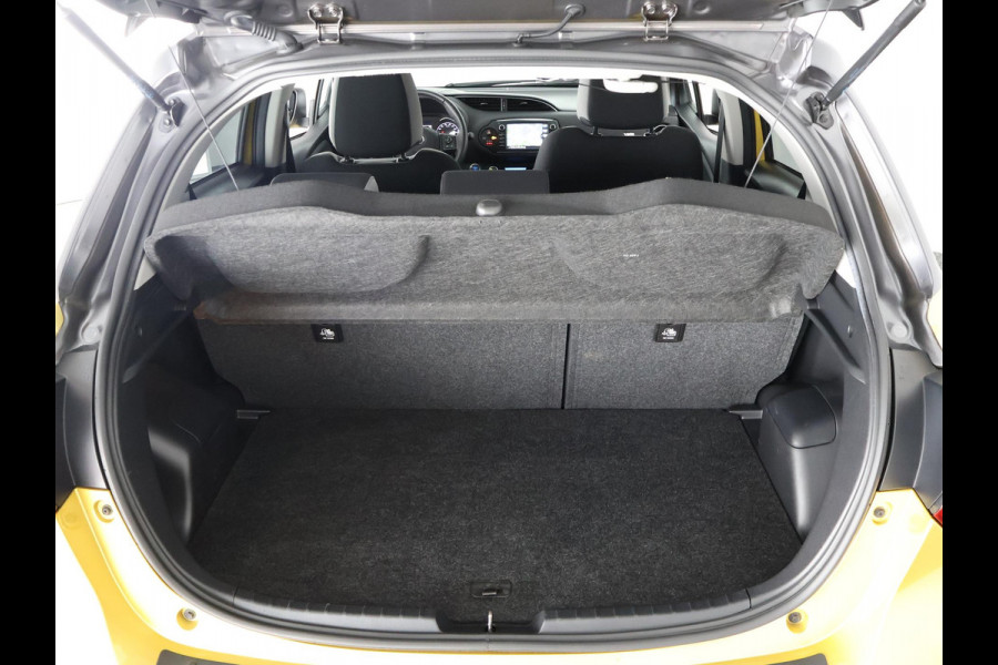 Toyota Yaris 1.5 HYBRID GOLD LIMITED EDITION.GARANTIE 8-2029 1e EIG.AFNEEMBARE TREKHAAK CLIMA. CRUISE. Toyota Yaris 1.5 HYBRID GOLD LIMITED EDITION.GARANTIE 8-2029 1e EIG.AFNEEMBARE TREKHAAK CLIMA. CRUISE.