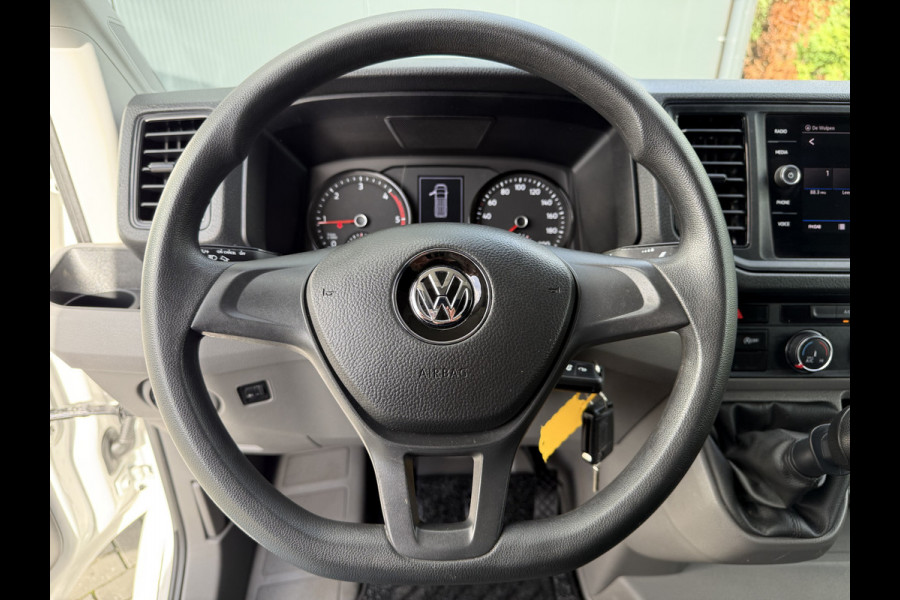 Volkswagen Crafter 35 2.0 TDI HIGHLINE+ / L3H3 / 750 KG DHOLLANDIA HYDR. LAADKLEP / AIRCO / CRUISE / NAVI / CAMERA / CARPLAY Volkswagen Crafter 35 2.0 TDI HIGHLINE+ / L3H3 / 750 KG DHOLLANDIA HYDR. LAADKLEP / AIRCO / CRUISE / NAVI / CAMERA / CARPLAY