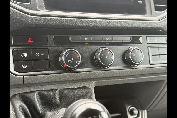 Volkswagen Crafter 35 2.0 TDI HIGHLINE+ / L3H3 / 750 KG DHOLLANDIA HYDR. LAADKLEP / AIRCO / CRUISE / NAVI / CAMERA / CARPLAY Volkswagen Crafter 35 2.0 TDI HIGHLINE+ / L3H3 / 750 KG DHOLLANDIA HYDR. LAADKLEP / AIRCO / CRUISE / NAVI / CAMERA / CARPLAY