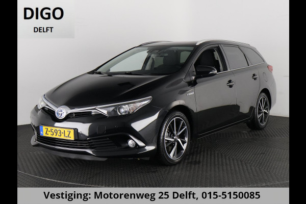 Toyota Auris Touring Sports 1.8 HYBRID DYNAMIC ULTIMATE NAVI GARANTIE 7-2027 STOELVERWARMING . PARKEERSENSOREN .CAMERA . Toyota Auris Touring Sports 1.8 HYBRID DYNAMIC ULTIMATE NAVI GARANTIE 7-2027 STOELVERWARMING . PARKEERSENSOREN .CAMERA .
