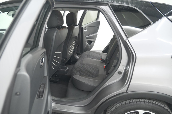 Renault Captur TCe 150 EDC Intens | Trekhaak | Camera | Dodehoekdetectie | Navigatie Renault Captur TCe 150 EDC Intens | Trekhaak | Camera | Dodehoekdetectie | Navigatie