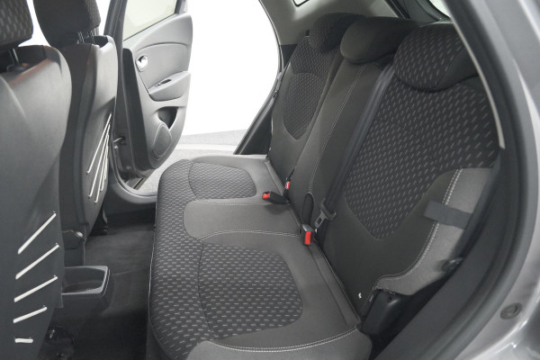 Renault Captur TCe 150 EDC Intens | Trekhaak | Camera | Dodehoekdetectie | Navigatie Renault Captur TCe 150 EDC Intens | Trekhaak | Camera | Dodehoekdetectie | Navigatie