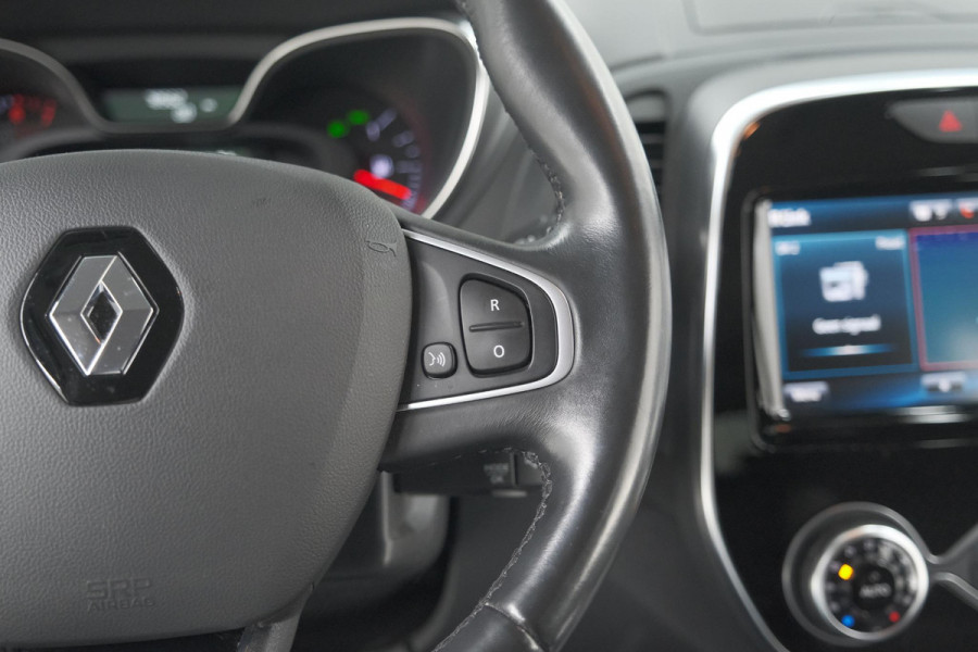 Renault Captur TCe 150 EDC Intens | Trekhaak | Camera | Dodehoekdetectie | Navigatie Renault Captur TCe 150 EDC Intens | Trekhaak | Camera | Dodehoekdetectie | Navigatie