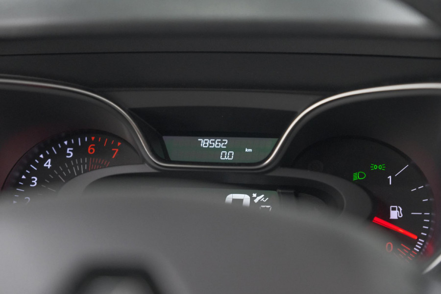 Renault Captur TCe 150 EDC Intens | Trekhaak | Camera | Dodehoekdetectie | Navigatie Renault Captur TCe 150 EDC Intens | Trekhaak | Camera | Dodehoekdetectie | Navigatie