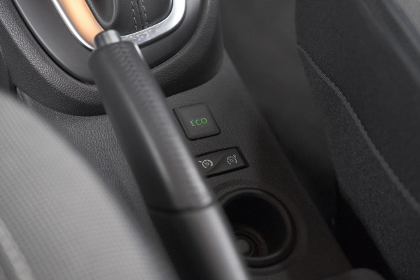 Renault Captur TCe 150 EDC Intens | Trekhaak | Camera | Dodehoekdetectie | Navigatie Renault Captur TCe 150 EDC Intens | Trekhaak | Camera | Dodehoekdetectie | Navigatie