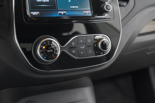 Renault Captur TCe 150 EDC Intens | Trekhaak | Camera | Dodehoekdetectie | Navigatie Renault Captur TCe 150 EDC Intens | Trekhaak | Camera | Dodehoekdetectie | Navigatie