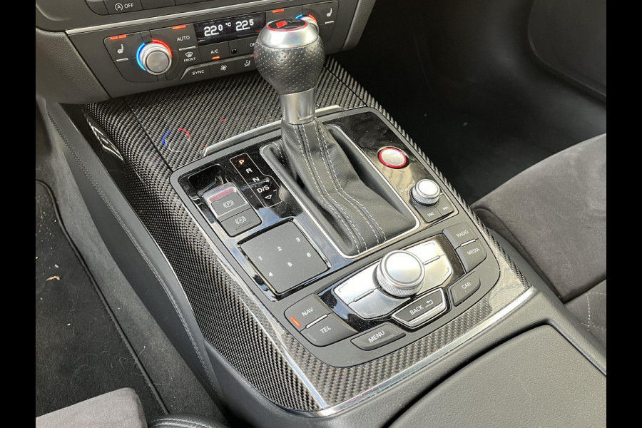 Audi RS6 PERFORMANCE*CERAMIC*PANO*KUIPST*SOFTCL*ACC*CARPLAY Audi RS6 PERFORMANCE*CERAMIC*PANO*KUIPST*SOFTCL*ACC*CARPLAY