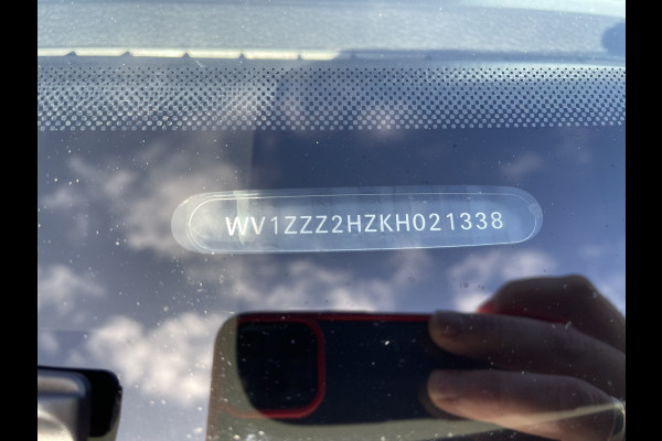 Volkswagen Amarok 3.0 TDI 164pk 4 Motion Plus Cab Trendline / 2 persoons / vaste prijs rijklaar € 19.950 ex btw / lease vanaf € / 4x4 / airco / mag 3000 kg trekken / euro 6 diesel / bpm vrij