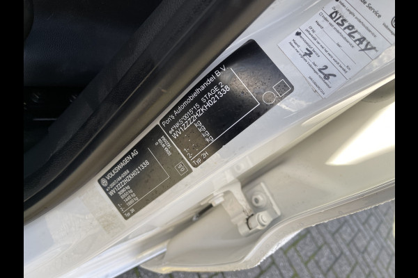 Volkswagen Amarok 3.0 TDI 164pk 4 Motion Plus Cab Trendline / 2 persoons / vaste prijs rijklaar € 19.950 ex btw / lease vanaf € / 4x4 / airco / mag 3000 kg trekken / euro 6 diesel / bpm vrij