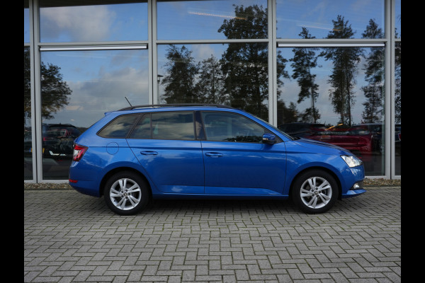 Škoda Fabia Combi 1.0 TSI Style | Navigatie | DAB | Android/Apple Carplay Škoda Fabia Combi 1.0 TSI Style | Navigatie | DAB | Android/Apple Carplay
