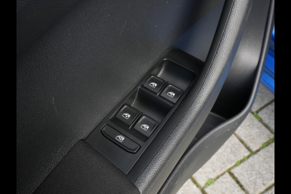 Škoda Fabia Combi 1.0 TSI Style | Navigatie | DAB | Android/Apple Carplay Škoda Fabia Combi 1.0 TSI Style | Navigatie | DAB | Android/Apple Carplay