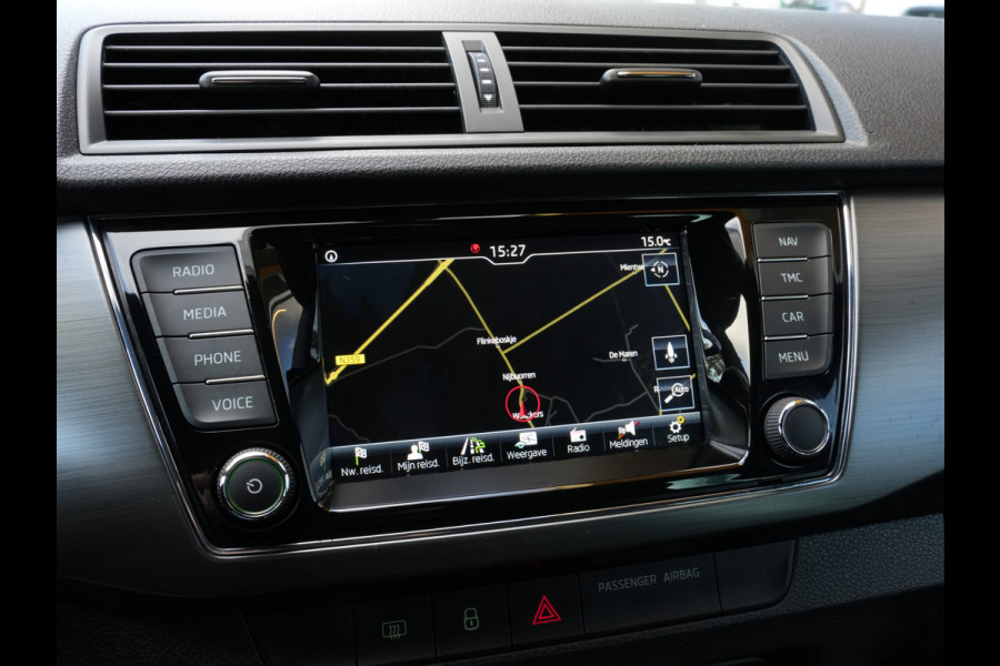 Škoda Fabia Combi 1.0 TSI Style | Navigatie | DAB | Android/Apple Carplay Škoda Fabia Combi 1.0 TSI Style | Navigatie | DAB | Android/Apple Carplay