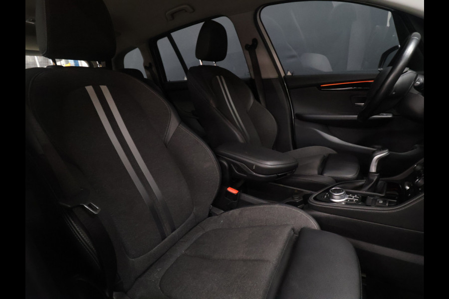 BMW 2 Serie Gran Tourer 218i 7p. Executive Edition [7-ZITS, TREKHAAK AFNEEMBAAR, HEAD-UP, PDC ACHTER, LEDVERLICHTING, BLUETOOTH, ELEKTRISCHE ACHTERKLEP, 6-BAK, CRUISE, CLIMATE, NIEUWSTAAT]