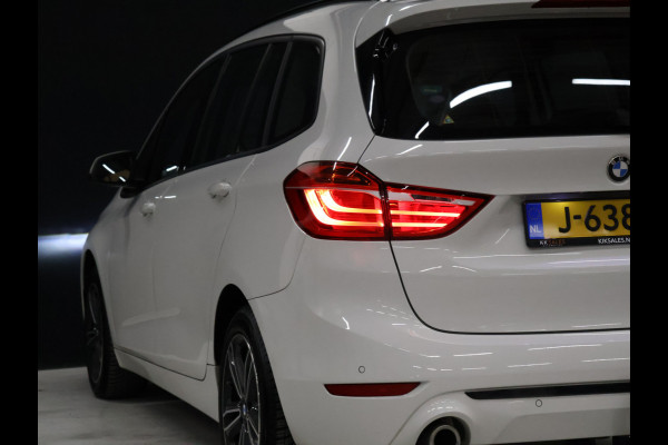 BMW 2 Serie Gran Tourer 218i 7p. Executive Edition [7-ZITS, TREKHAAK AFNEEMBAAR, HEAD-UP, PDC ACHTER, LEDVERLICHTING, BLUETOOTH, ELEKTRISCHE ACHTERKLEP, 6-BAK, CRUISE, CLIMATE, NIEUWSTAAT]