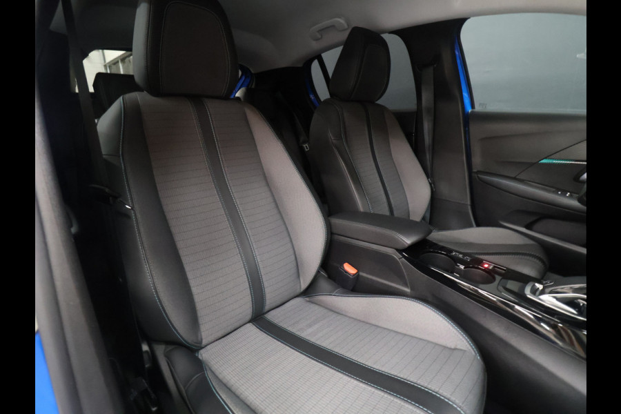 Peugeot 208 1.2 PureTech Blue Lease Allure [APPLE CARPLAY, ANDROID, CAMERA, 3D-COCKPIT, LEDVERLICHTING, HALF LEDER, CRUISE, CLIMATE, NIEUWSTAAT]