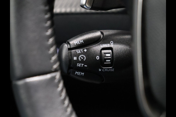 Peugeot 208 1.2 PureTech Blue Lease Allure [APPLE CARPLAY, ANDROID, CAMERA, 3D-COCKPIT, LEDVERLICHTING, HALF LEDER, CRUISE, CLIMATE, NIEUWSTAAT]