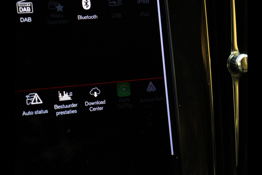 Volvo V60 2.0 T6 Recharge AWD R-Design [MEMORY SEATS, APPLE CARPLAY, ANDROID, CAMERA, ADAPTIVE CRUISE, VOL LEDER, CLIMATE, NIEUWSTAAT]