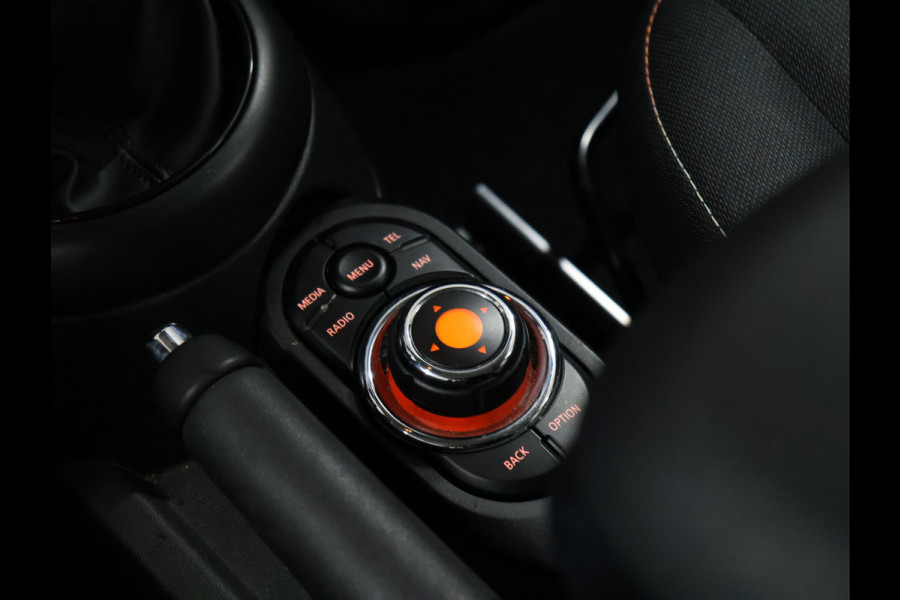 MINI Mini 1.5 Cooper Business [NAVIGATIE, AIRCO, PDC ACHTER, BLUETOOTH, 6-BAK, CRUISE CONTROL, NIEUWSTAAT]
