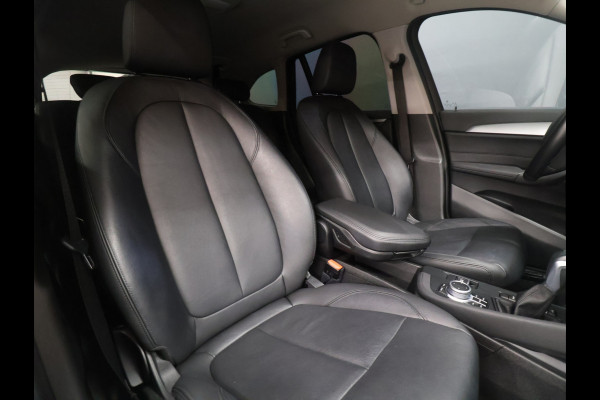 BMW X1 xDrive25e Business Edition Plus [GROOT NAVIGATIE, VOL LEDER, HEAD-UP, LEDVERLICHTING, PDC V+A, STOELVERWARMING, BLUETOOTH, CRUISE, CLIMATE, NIEUWSTAAT]
