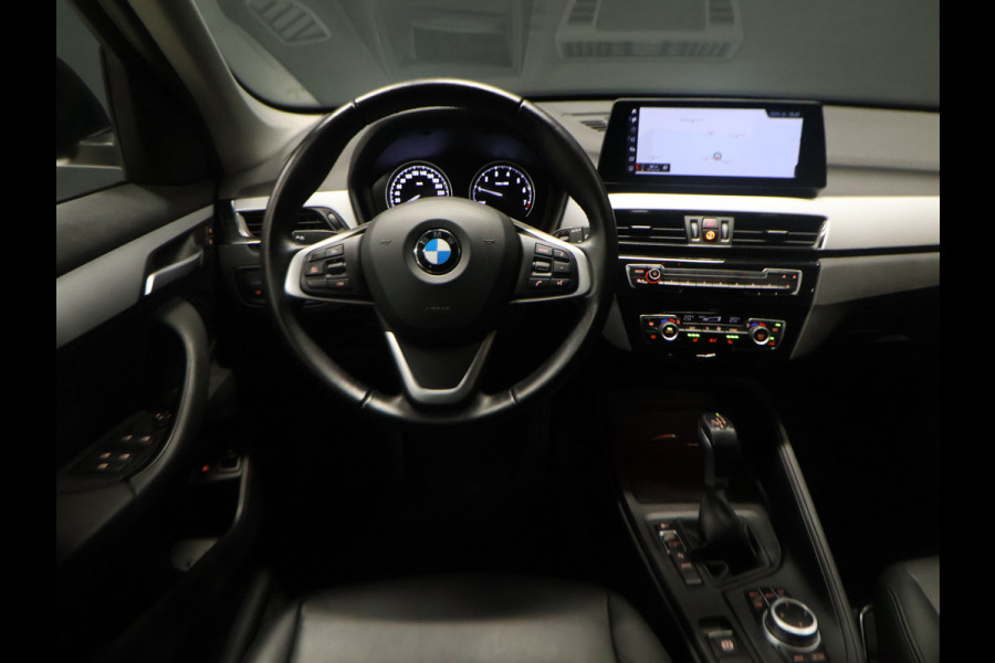 BMW X1 xDrive25e Business Edition Plus [GROOT NAVIGATIE, VOL LEDER, HEAD-UP, LEDVERLICHTING, PDC V+A, STOELVERWARMING, BLUETOOTH, CRUISE, CLIMATE, NIEUWSTAAT]