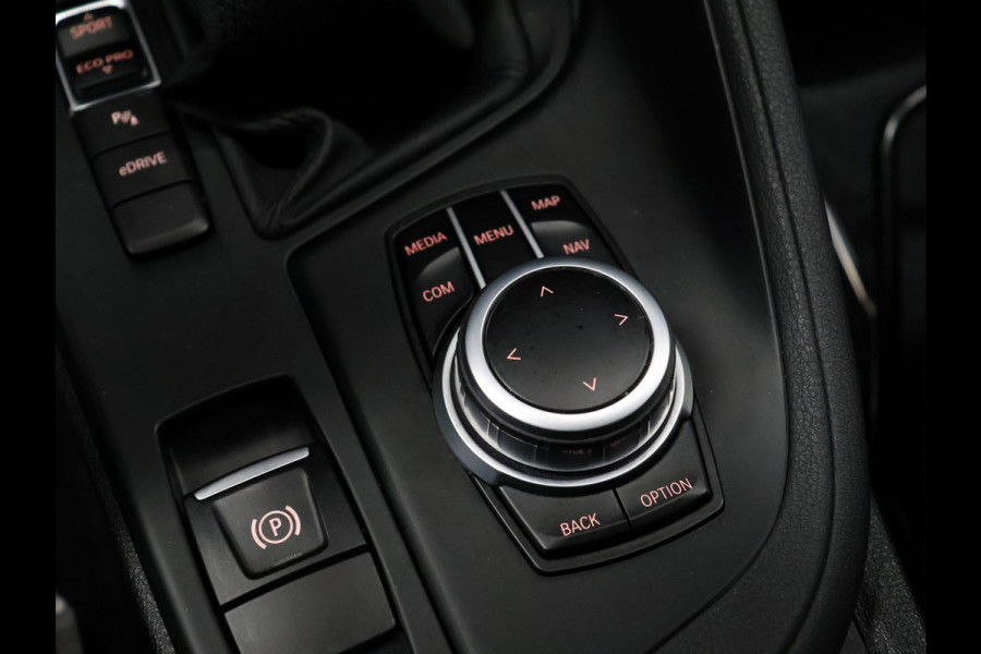 BMW X1 xDrive25e Business Edition Plus [GROOT NAVIGATIE, VOL LEDER, HEAD-UP, LEDVERLICHTING, PDC V+A, STOELVERWARMING, BLUETOOTH, CRUISE, CLIMATE, NIEUWSTAAT]