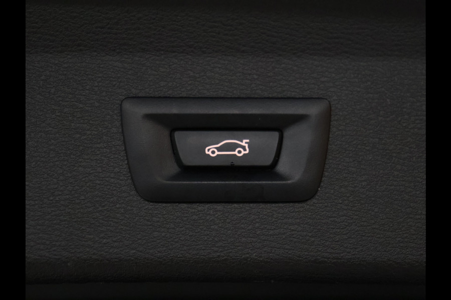 BMW X1 xDrive25e Business Edition Plus [GROOT NAVIGATIE, VOL LEDER, HEAD-UP, LEDVERLICHTING, PDC V+A, STOELVERWARMING, BLUETOOTH, CRUISE, CLIMATE, NIEUWSTAAT]