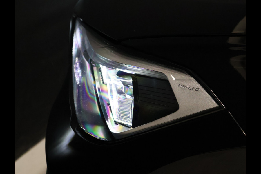 BMW X1 xDrive25e Business Edition Plus [GROOT NAVIGATIE, VOL LEDER, HEAD-UP, LEDVERLICHTING, PDC V+A, STOELVERWARMING, BLUETOOTH, CRUISE, CLIMATE, NIEUWSTAAT]
