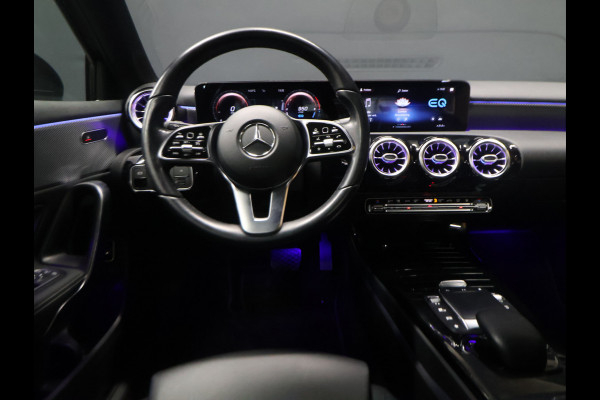 Mercedes-Benz A-Klasse 250 e Business Solution Luxury Limited [SFEERVERLICHTING, CAMERA, VOL LEDER, PDC V+A, STOELVERWARMING, BLUETOOTH, CRUISE, CLIMATE, NIEUWSTAAT]