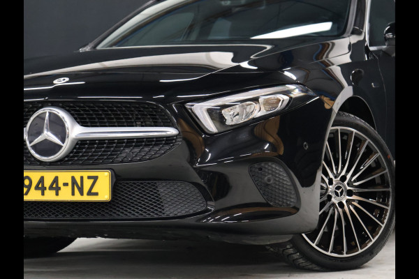 Mercedes-Benz A-Klasse 250 e Business Solution Luxury Limited [SFEERVERLICHTING, CAMERA, VOL LEDER, PDC V+A, STOELVERWARMING, BLUETOOTH, CRUISE, CLIMATE, NIEUWSTAAT]