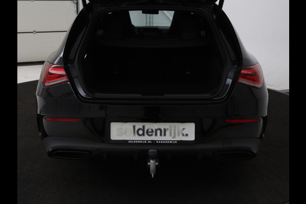 Mercedes-Benz CLA-Klasse Shooting Brake 250e AMG Night | Panoramadak | Adaptive cruise | Head-Up | Carplay | Stoelverwarming | Trekhaak | Leder/Alcantara | Widescreen | Full LED