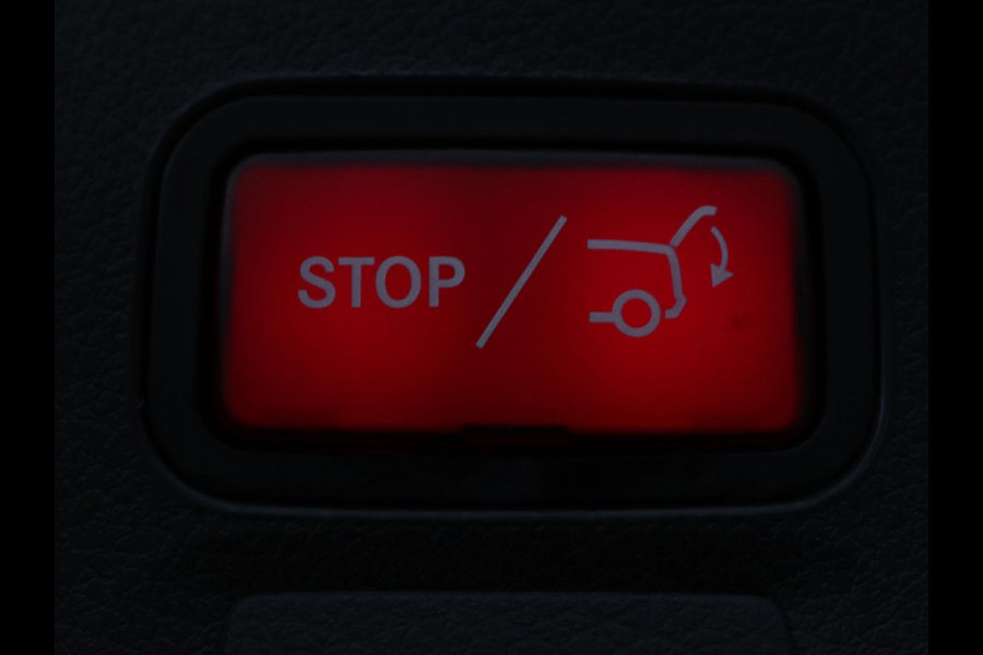 Mercedes-Benz CLA-Klasse Shooting Brake 250e AMG Night | Panoramadak | Adaptive cruise | Head-Up | Carplay | Stoelverwarming | Trekhaak | Leder/Alcantara | Widescreen | Full LED