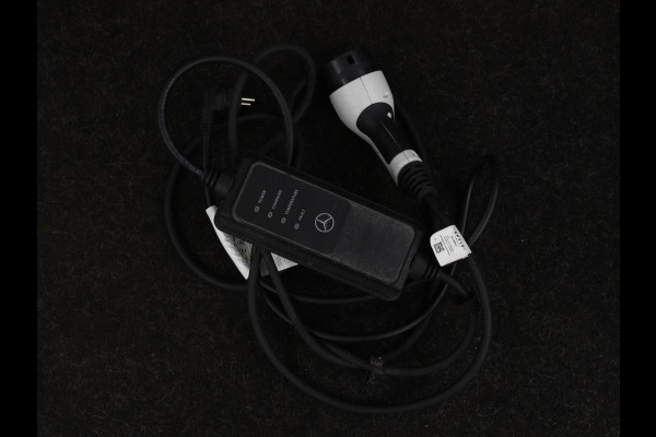 Mercedes-Benz CLA-Klasse Shooting Brake 250e AMG Night | Panoramadak | Adaptive cruise | Head-Up | Carplay | Stoelverwarming | Trekhaak | Leder/Alcantara | Widescreen | Full LED