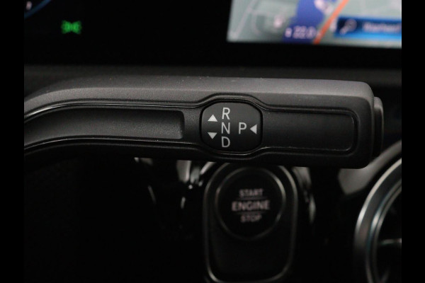 Mercedes-Benz CLA-Klasse Shooting Brake 250e AMG Night | Panoramadak | Adaptive cruise | Head-Up | Carplay | Stoelverwarming | Trekhaak | Leder/Alcantara | Widescreen | Full LED