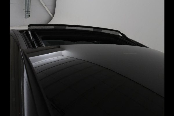 Mercedes-Benz CLA-Klasse Shooting Brake 250e AMG Night | Panoramadak | Adaptive cruise | Head-Up | Carplay | Stoelverwarming | Trekhaak | Leder/Alcantara | Widescreen | Full LED