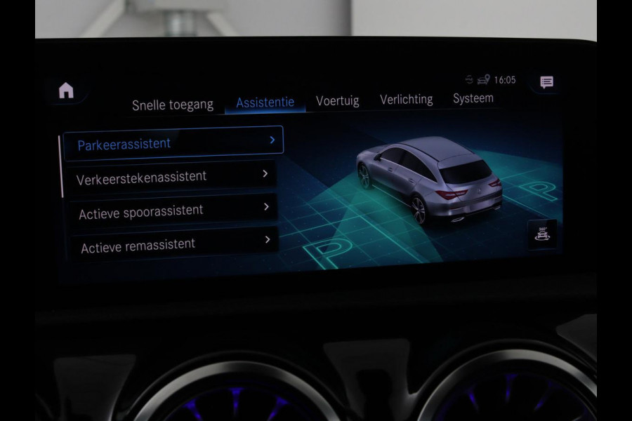 Mercedes-Benz CLA-Klasse Shooting Brake 250e AMG Night | Panoramadak | Adaptive cruise | Head-Up | Carplay | Stoelverwarming | Trekhaak | Leder/Alcantara | Widescreen | Full LED