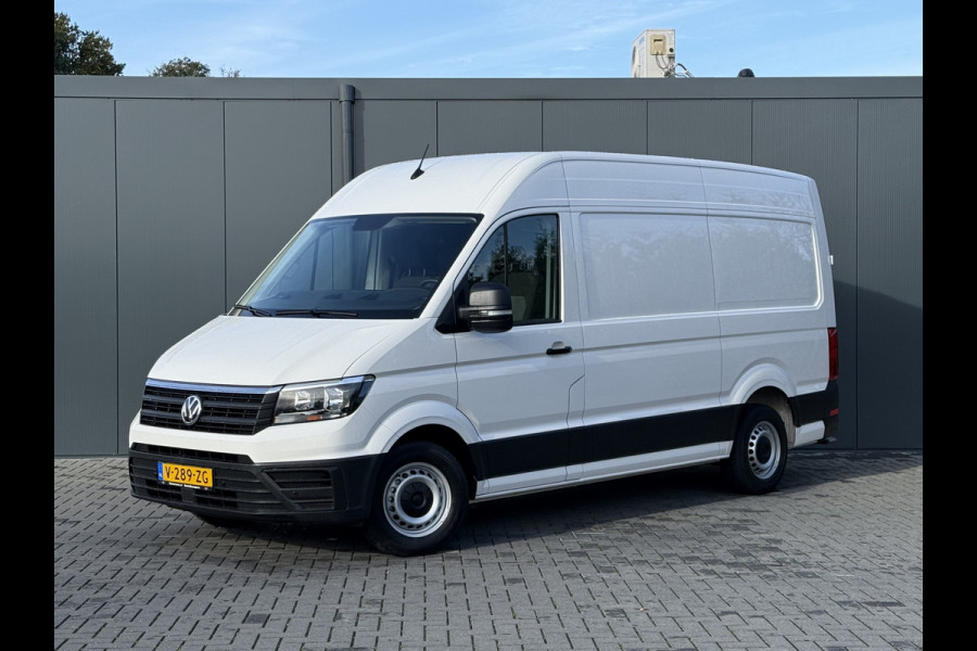 Volkswagen Crafter 2.0 TDI 140 PK / L3H3 / 1e EIG. / 3 TONS TREKHAAK / 3-ZITS / AIRCO / CRUISE / NAVI / 3000 KG AHG