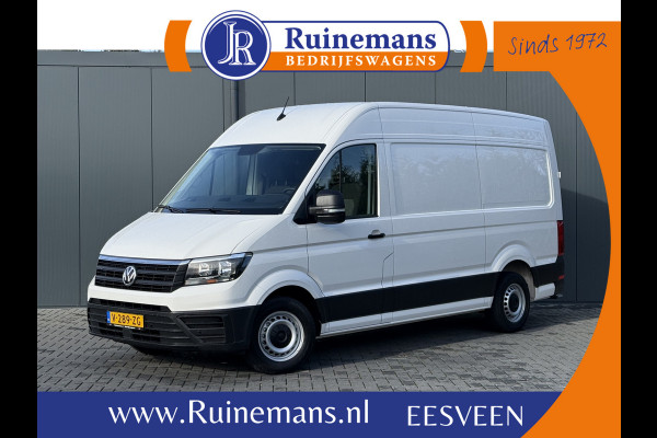 Volkswagen Crafter 2.0 TDI 140 PK / L3H3 / 1e EIG. / 3 TONS TREKHAAK / 3-ZITS / AIRCO / CRUISE / NAVI / 3000 KG AHG