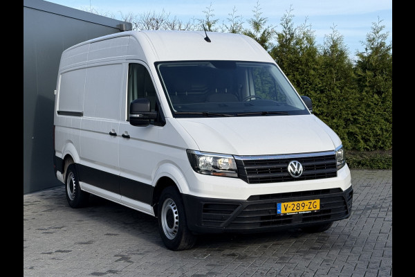 Volkswagen Crafter 2.0 TDI 140 PK / L3H3 / 1e EIG. / 3 TONS TREKHAAK / 3-ZITS / AIRCO / CRUISE / NAVI / 3000 KG AHG