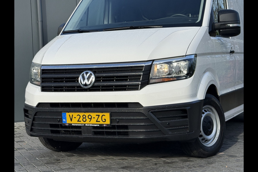 Volkswagen Crafter 2.0 TDI 140 PK / L3H3 / 1e EIG. / 3 TONS TREKHAAK / 3-ZITS / AIRCO / CRUISE / NAVI / 3000 KG AHG