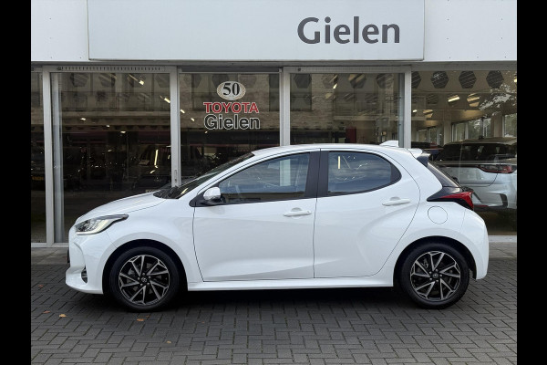 Toyota Yaris 1.5 Hybrid Dynamic Plus | Stoelverwarming, 16 inch, LED, Apple CarPlay/Android Auto, Parkeercamera, Keyless Toyota Yaris 1.5 Hybrid Dynamic Plus | Stoelverwarming, 16 inch, LED, Apple CarPlay/Android Auto, Parkeercamera, Keyless