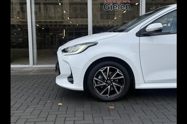 Toyota Yaris 1.5 Hybrid Dynamic Plus | Stoelverwarming, 16 inch, LED, Apple CarPlay/Android Auto, Parkeercamera, Keyless Toyota Yaris 1.5 Hybrid Dynamic Plus | Stoelverwarming, 16 inch, LED, Apple CarPlay/Android Auto, Parkeercamera, Keyless
