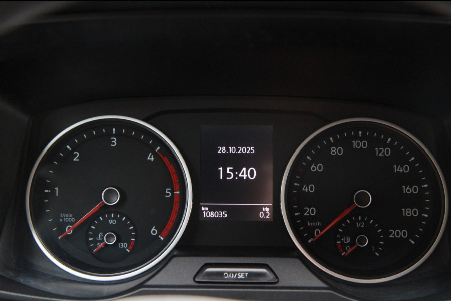 Volkswagen Crafter 35 2.0 TDI L4 / Bakwagen / Lage instap / Meubelbak / Luxe