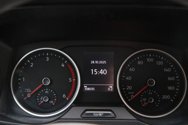 Volkswagen Crafter 35 2.0 TDI L4 / Bakwagen / Lage instap / Meubelbak / Luxe