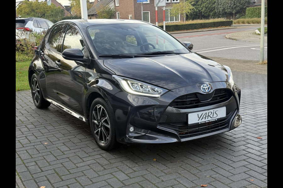 Toyota Yaris 1.5 Hybrid Dynamic Plus | Stoelverwarming, 16 inch, LED, Apple CarPlay/Android Auto, Parkeercamera, Keyless Toyota Yaris 1.5 Hybrid Dynamic Plus | Stoelverwarming, 16 inch, LED, Apple CarPlay/Android Auto, Parkeercamera, Keyless