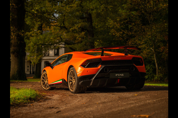 Lamborghini Huracan 5.2 V10 Performante | Arancio Antaeus | Carbon Bucket Seats | Lift | Camera