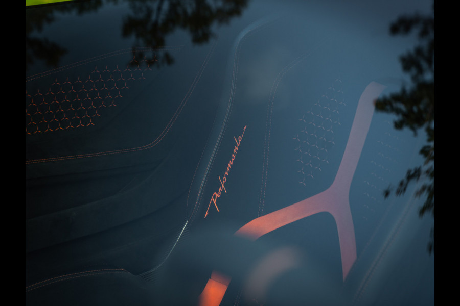 Lamborghini Huracan 5.2 V10 Performante | Arancio Antaeus | Carbon Bucket Seats | Lift | Camera