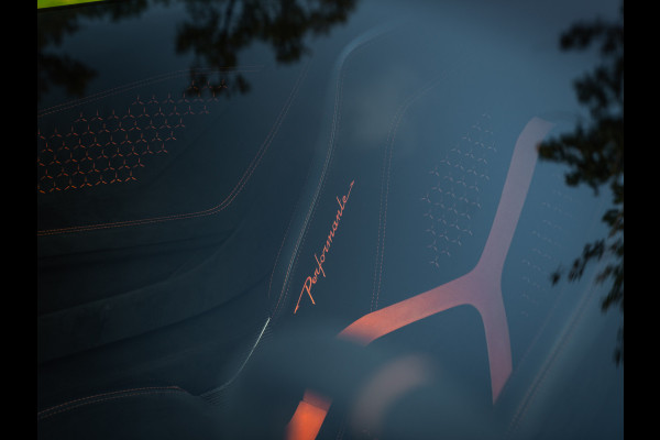 Lamborghini Huracan 5.2 V10 Performante | Arancio Antaeus | Carbon Bucket Seats | Lift | Camera