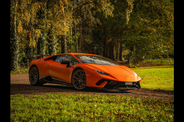 Lamborghini Huracan 5.2 V10 Performante | Arancio Antaeus | Carbon Bucket Seats | Lift | Camera