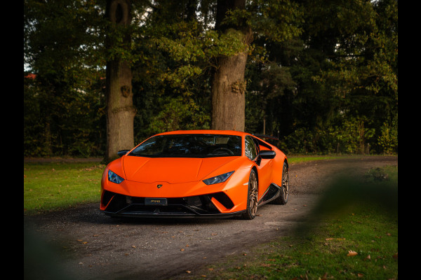 Lamborghini Huracan 5.2 V10 Performante | Arancio Antaeus | Carbon Bucket Seats | Lift | Camera