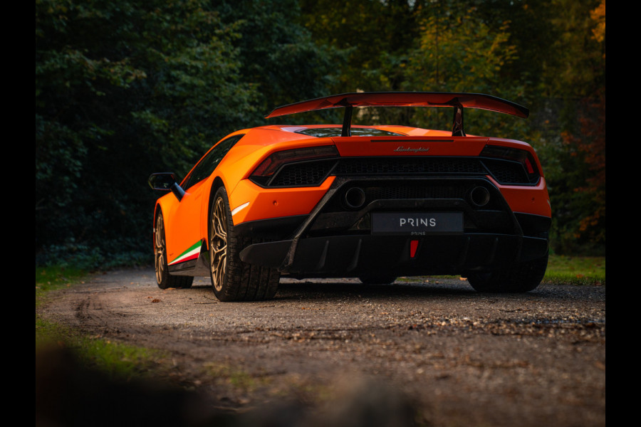 Lamborghini Huracan 5.2 V10 Performante | Arancio Antaeus | Carbon Bucket Seats | Lift | Camera